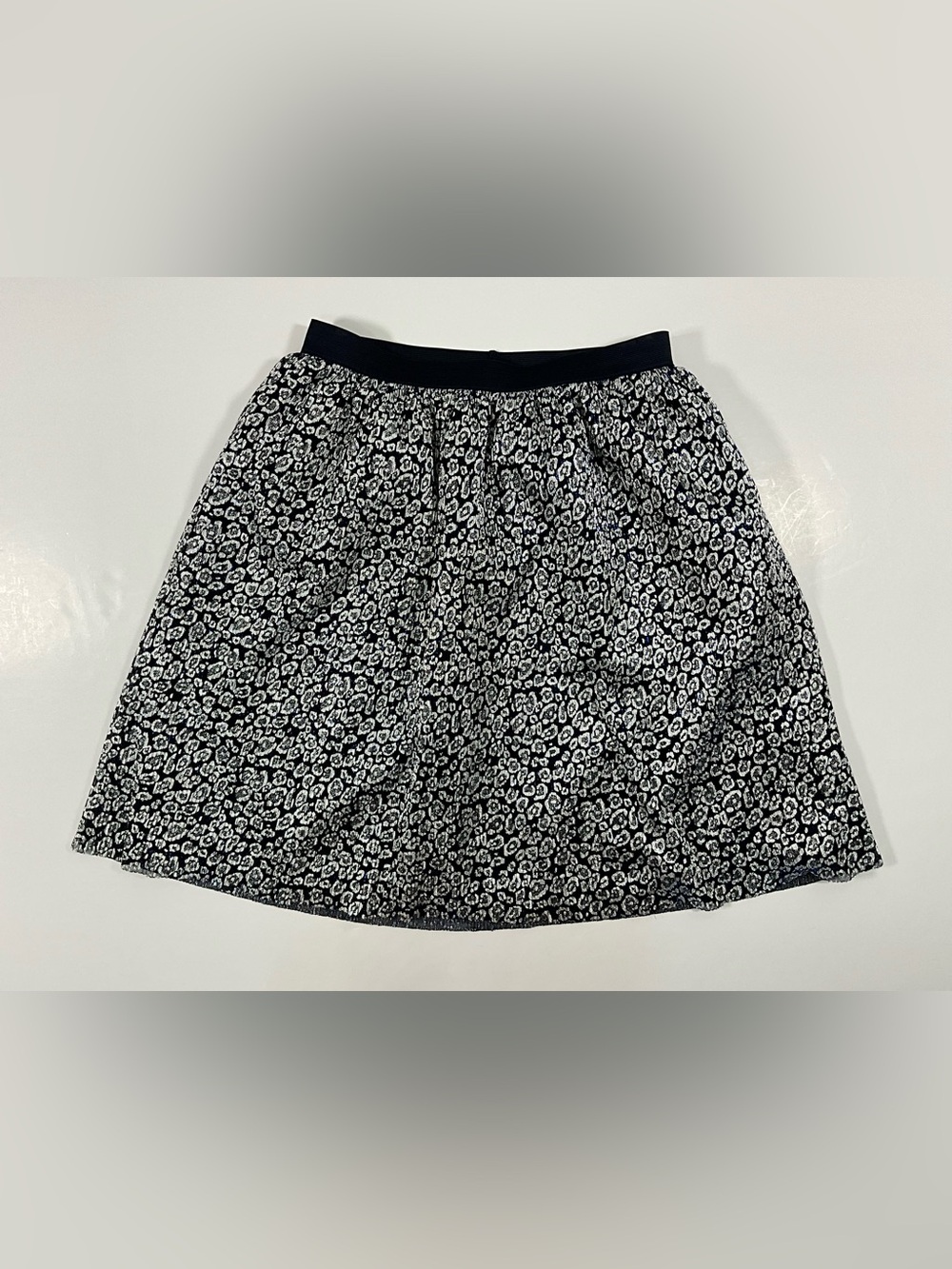 Metallic Silver Shimmer Party Skirt Pull On Style - Girls Size XL 14-16